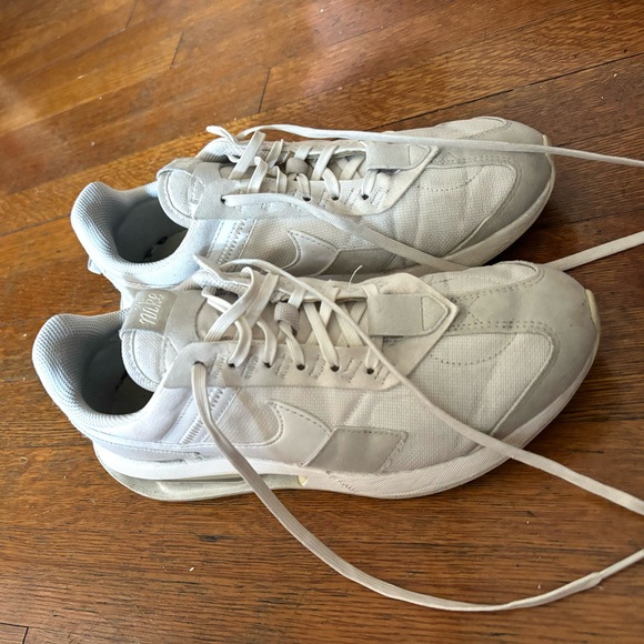 Nike Air Max Pre-Day - Picture 3 of 5